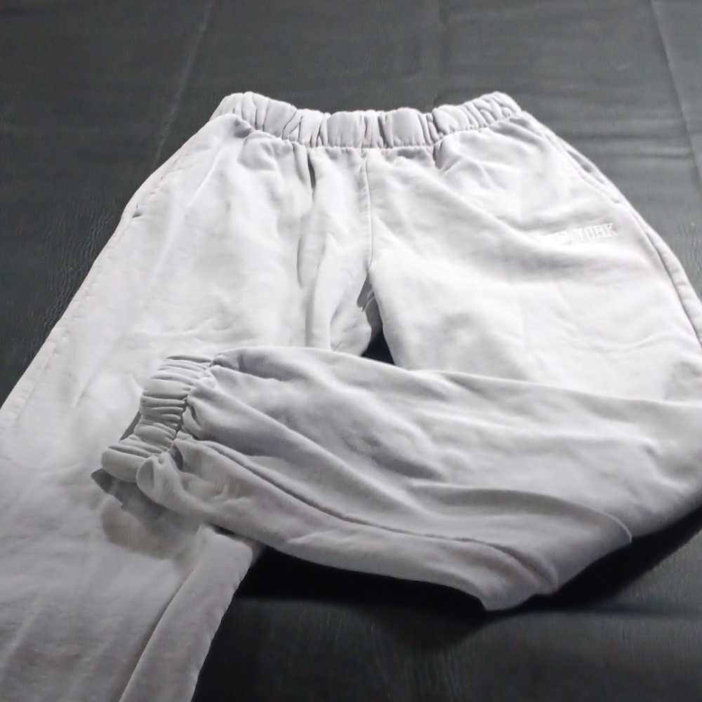 BRANDY MELVILLE soft grey sweatpants